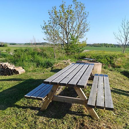 Hustugu Gard Villa Orsundsbro Екстериор снимка