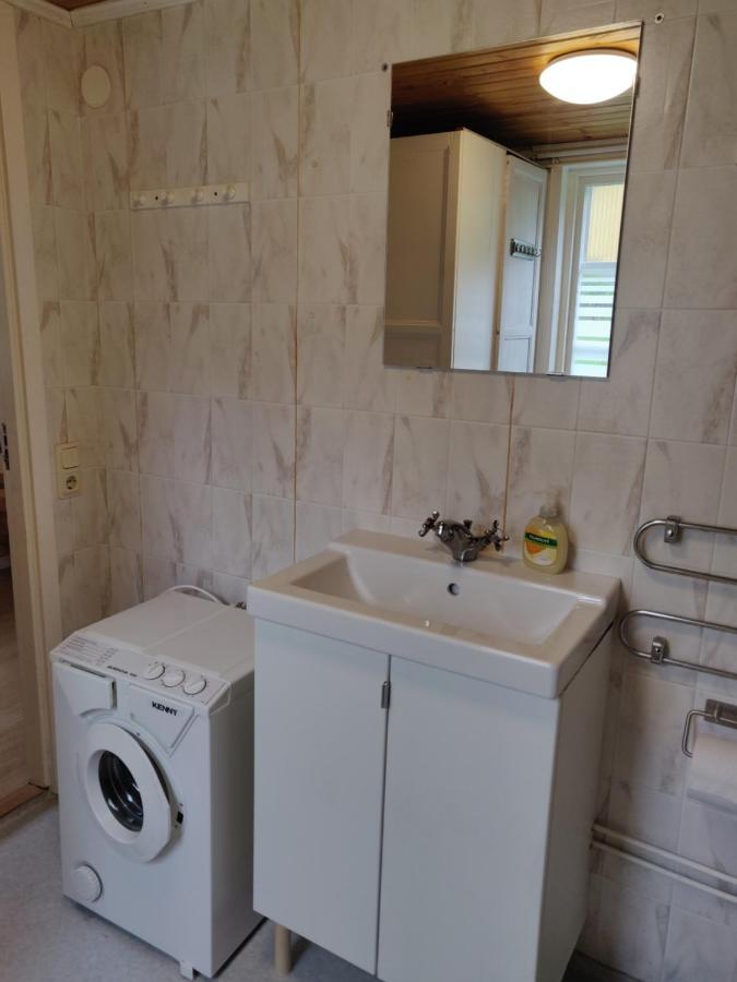 Hustugu Gard Villa Orsundsbro Екстериор снимка